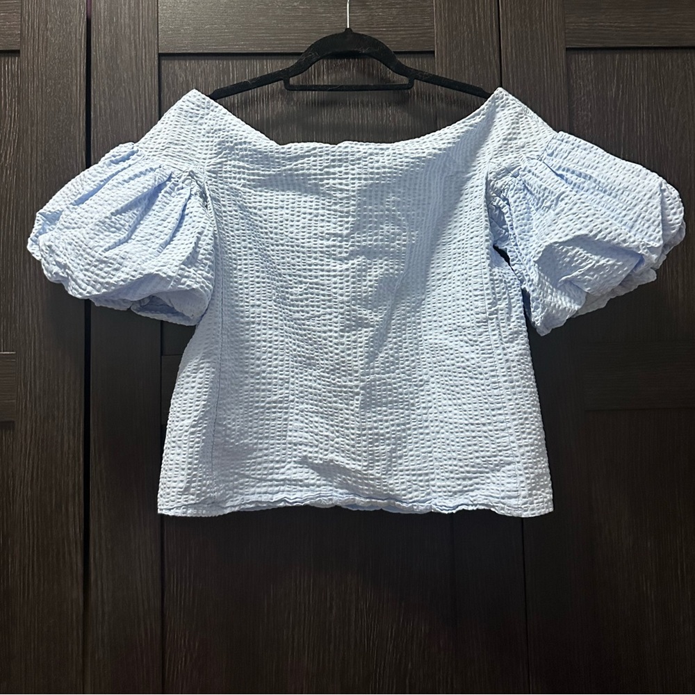 Baby Blue Seersucker Puff Sleeve Top